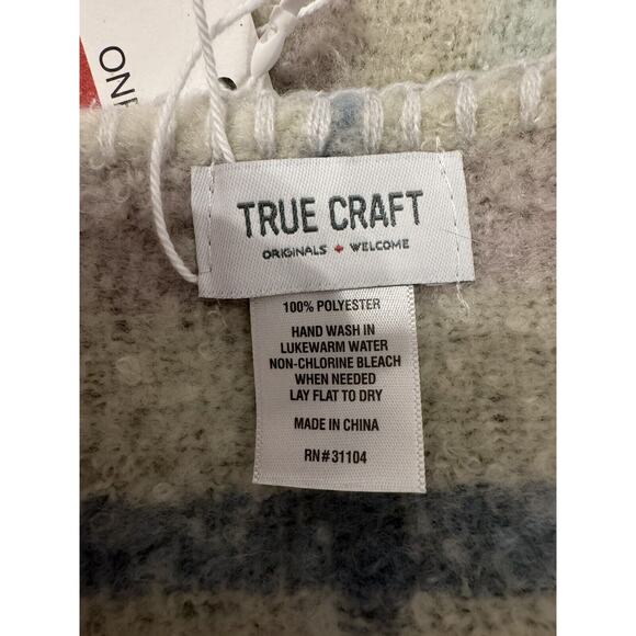 True Craft Tanzanite Combo Comfort Shawl With Pockets NWT For Indoor Or Outdoor - Picture 6 of 8